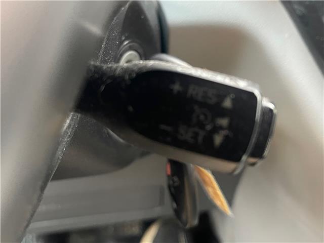 2017 Toyota Sienna LE 8 Passenger (Stk: T832880) in Scarborough - Image 17 of 22 2017 Toyota Sienna LE 8 Passenger (Stk: T832880) in Scarborough - Image 17 of 22