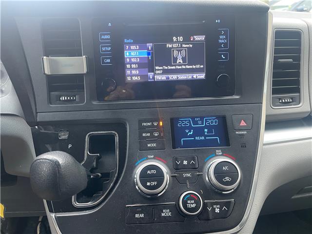 2017 Toyota Sienna LE 8 Passenger (Stk: T832880) in Scarborough - Image 18 of 22 2017 Toyota Sienna LE 8 Passenger (Stk: T832880) in Scarborough - Image 18 of 22