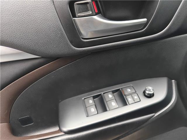 2017 Toyota Highlander XLE in Ottawa - Image 21 of 37