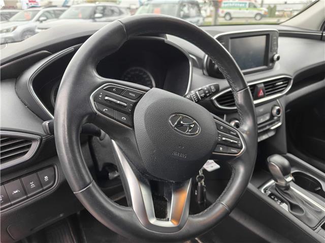 2020 Hyundai Santa Fe Essential 2.4  w/Safety Package in Ottawa - Image 3 of 18