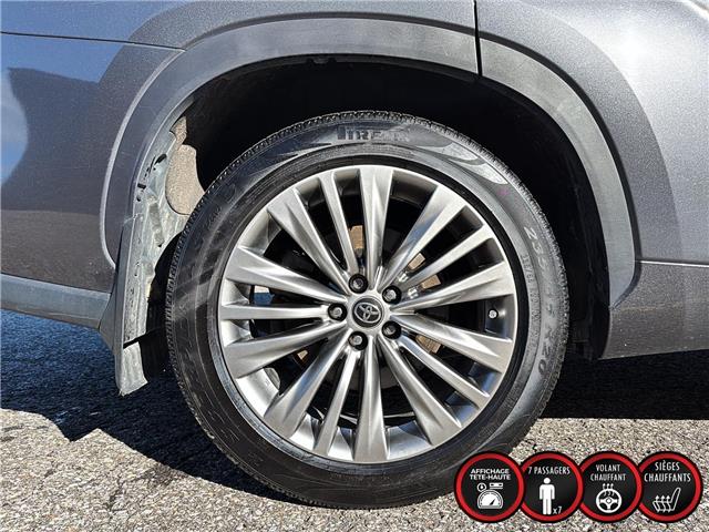 2021 Toyota Highlander Limited (Stk: 25271A) in Saint-Léonard - Image 9 of 27