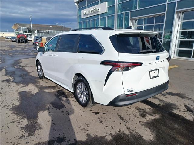 2025 Toyota Sienna LE 8-Passenger (Stk: 2538891) in Regina - Image 6 of 26