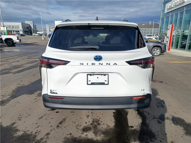 2025 Toyota Sienna LE 8-Passenger (Stk: 2538891) in Regina - Image 9 of 26