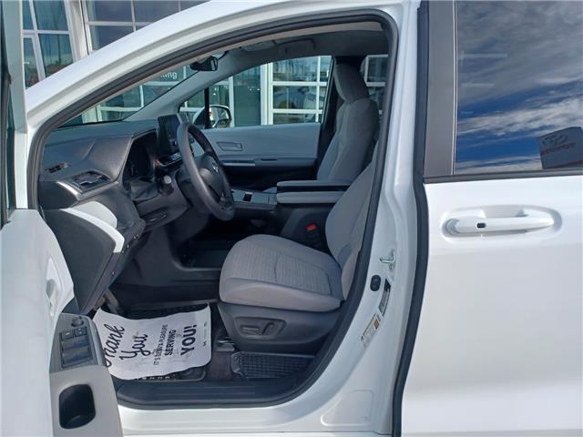 2025 Toyota Sienna LE 8-Passenger (Stk: 2538891) in Regina - Image 14 of 26