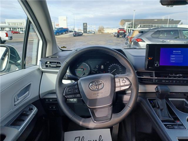 2025 Toyota Sienna LE 8-Passenger (Stk: 2538891) in Regina - Image 18 of 26