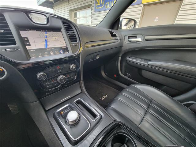 2016 Chrysler 300 300S | NAVI | PANO ROOF | REMOTE START | LEATHER (Stk: H22161B) in St. Catharines - Image 11 of 29