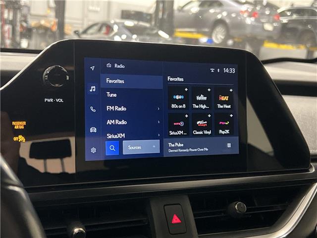 2024 Lexus UX 250h  (Stk: 14111443A) in Markham - Image 16 of 27