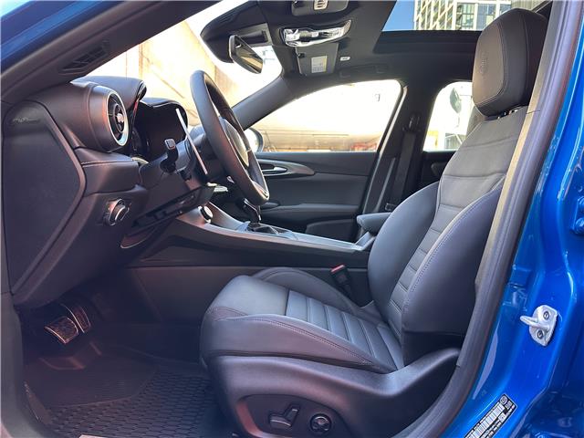 2025 Alfa Romeo Tonale PHEV Base (Stk: 624AR) in Toronto - Image 11 of 30