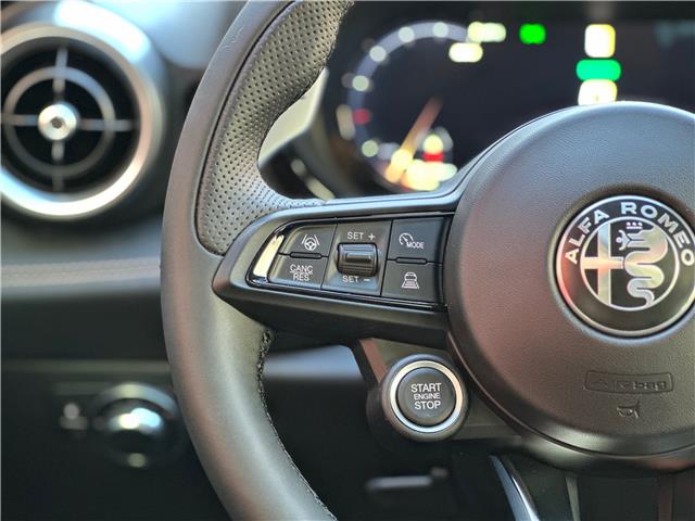 2025 Alfa Romeo Tonale PHEV Base (Stk: 624AR) in Toronto - Image 22 of 30