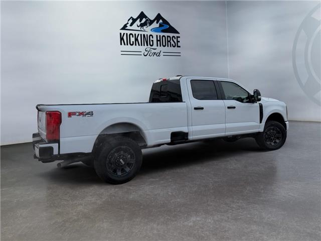 2026 Ford F-250  (Stk: 15242) in Golden - Image 5 of 17
