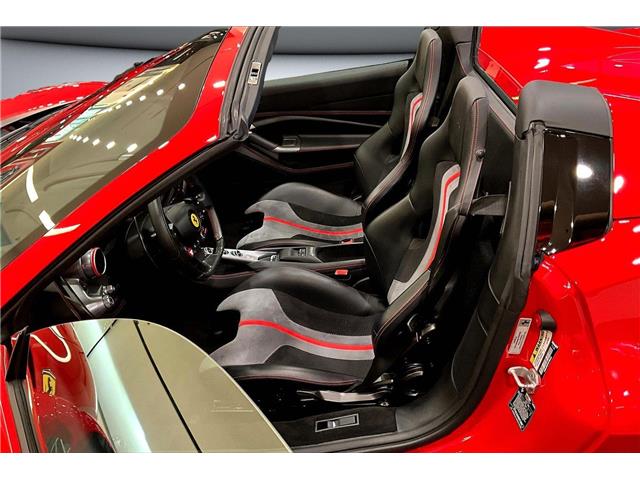 2022 Ferrari F8 Spider Base (Stk: C0307) in Richmond - Image 12 of 19 2022 Ferrari F8 Spider Base (Stk: C0307) in Richmond - Image 12 of 19