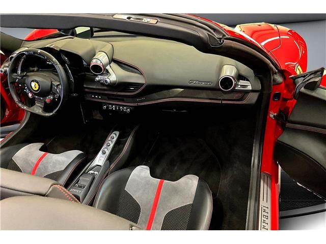 2022 Ferrari F8 Spider Base (Stk: C0307) in Richmond - Image 13 of 19 2022 Ferrari F8 Spider Base (Stk: C0307) in Richmond - Image 13 of 19