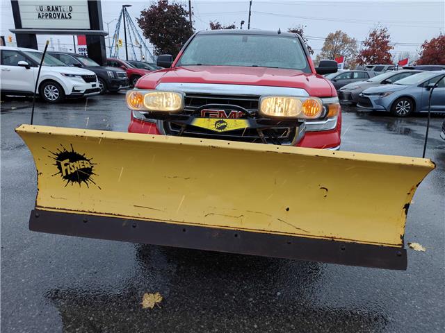 2014 GMC Sierra 1500 SLE in Ottawa - Image 2 of 11