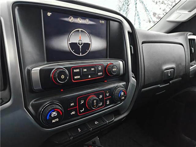 2014 GMC Sierra 1500 SLE in Ottawa - Image 7 of 11