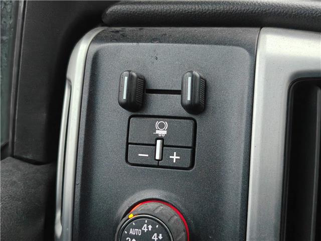 2014 GMC Sierra 1500 SLE in Ottawa - Image 9 of 11
