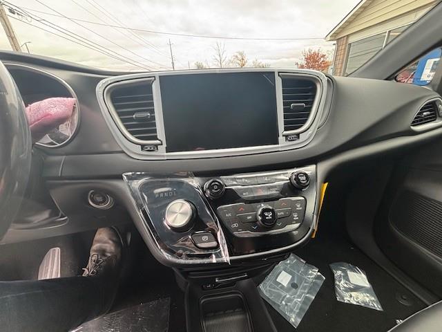 2026 Chrysler Grand Caravan SXT (Stk: 7461) in Fort Erie - Image 9 of 12