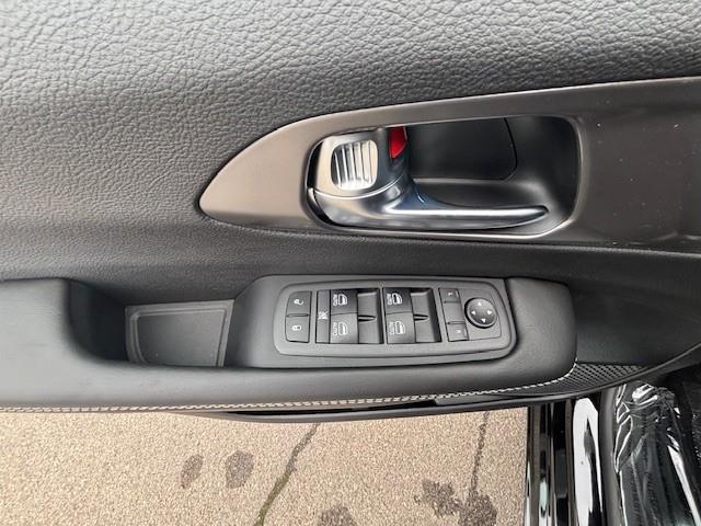 2026 Chrysler Grand Caravan SXT (Stk: 7461) in Fort Erie - Image 10 of 12