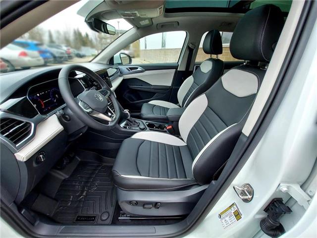 2025 Volkswagen Taos Highline (Stk: 250157) in Regina - Image 18 of 43