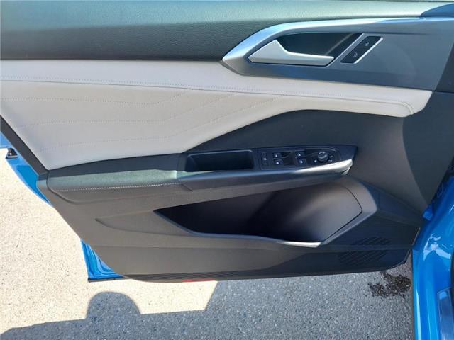 2025 Volkswagen Taos Highline (Stk: 250241) in Regina - Image 15 of 43