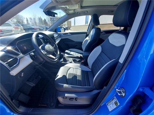 2025 Volkswagen Taos Highline (Stk: 250241) in Regina - Image 18 of 43