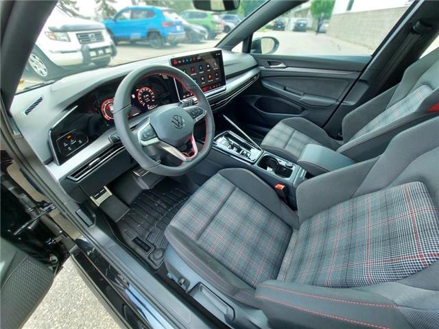2025 Volkswagen Golf GTI Base (Stk: 250381) in Regina - Image 16 of 38