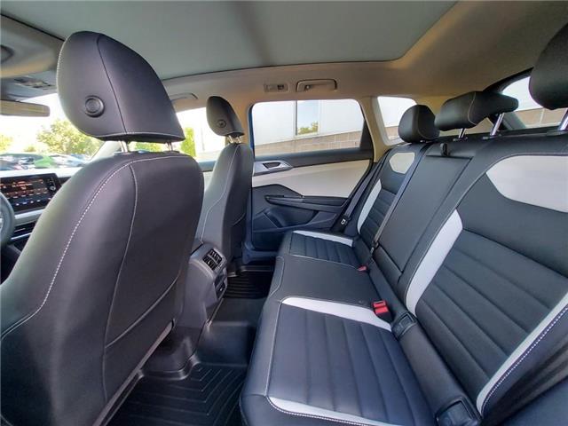 2025 Volkswagen Taos Highline (Stk: 250402) in Regina - Image 20 of 44