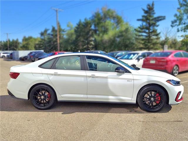 2025 Volkswagen Jetta GLI Autobahn (Stk: 250469) in Regina - Image 4 of 43