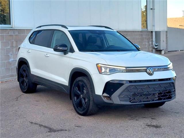 2026 Volkswagen Taos Comfortline Black Edition (Stk: 260027) in Regina - Image 3 of 44