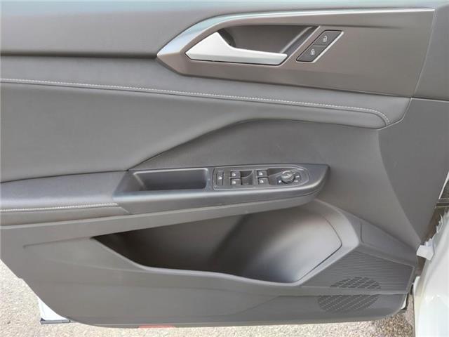 2026 Volkswagen Taos Comfortline Black Edition (Stk: 260027) in Regina - Image 14 of 44