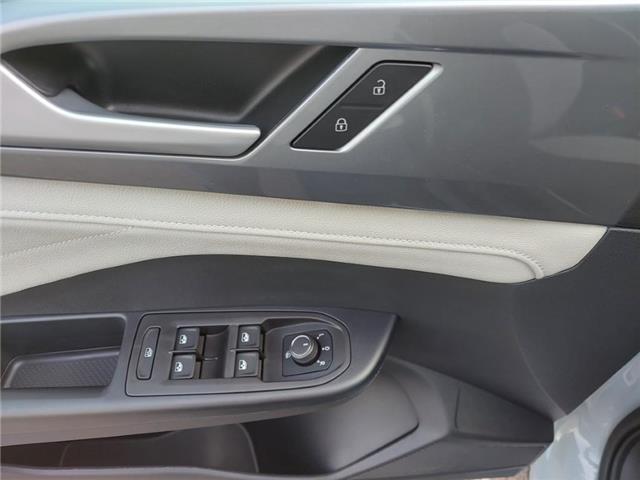 2026 Volkswagen Taos Highline (Stk: 260043) in Regina - Image 16 of 43