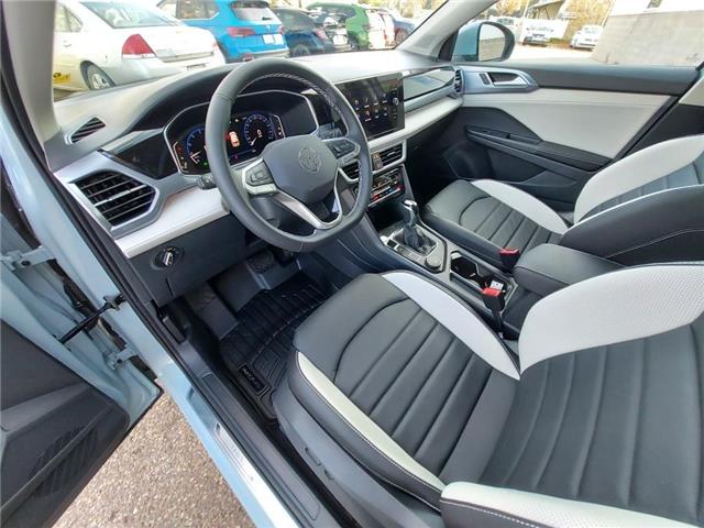 2026 Volkswagen Taos Highline (Stk: 260043) in Regina - Image 17 of 43