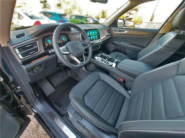 2026 Volkswagen Atlas 2.0 TSI Highline (Stk: 260028) in Regina - Image 17 of 43