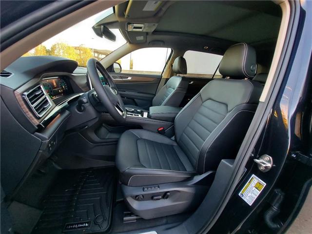 2026 Volkswagen Atlas 2.0 TSI Highline (Stk: 260028) in Regina - Image 19 of 43