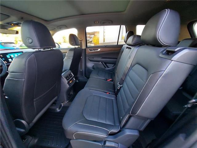 2026 Volkswagen Atlas 2.0 TSI Highline (Stk: 260028) in Regina - Image 21 of 43