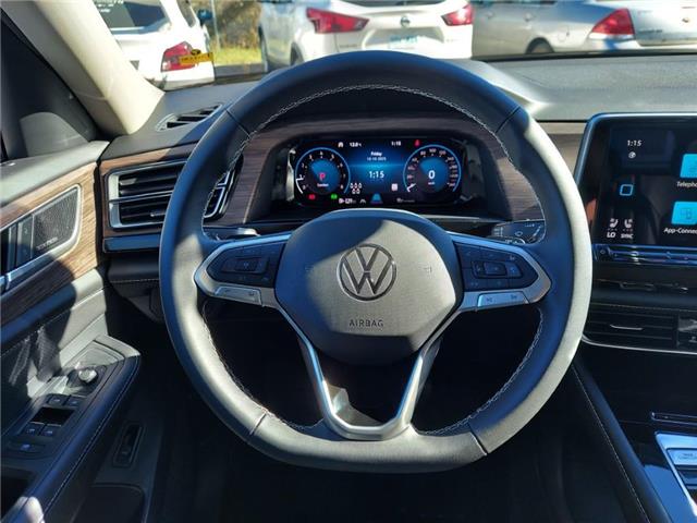 2026 Volkswagen Atlas 2.0 TSI Highline (Stk: 260030) in Regina - Image 25 of 43