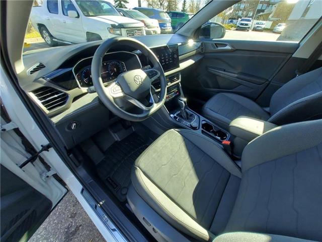 2026 Volkswagen Taos Comfortline Black Edition (Stk: 260048) in Regina - Image 17 of 43
