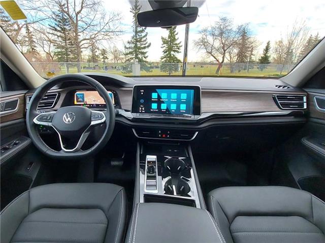 2026 Volkswagen Atlas 2.0 TSI Highline (Stk: 260040) in Regina - Image 25 of 46