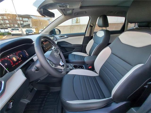 2026 Volkswagen Taos Highline (Stk: 260053) in Regina - Image 18 of 41