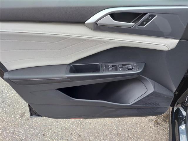 2026 Volkswagen Taos Highline (Stk: 260059) in Regina - Image 15 of 43