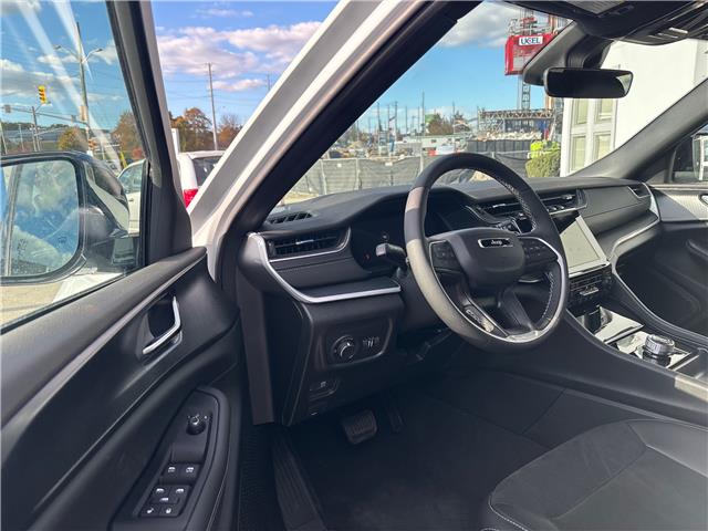 2025 Jeep Grand Cherokee Laredo (Stk: H22932) in Newmarket - Image 9 of 14