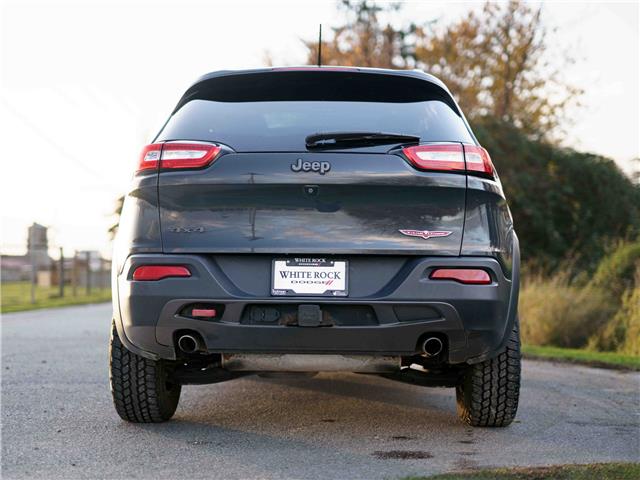 2016 Jeep Cherokee Trailhawk (Stk: 30460) in Surrey - Image 5 of 20 2016 Jeep Cherokee Trailhawk (Stk: 30460) in Surrey - Image 5 of 20
