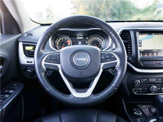 2016 Jeep Cherokee Trailhawk (Stk: 30460) in Surrey - Image 10 of 20 2016 Jeep Cherokee Trailhawk (Stk: 30460) in Surrey - Image 10 of 20