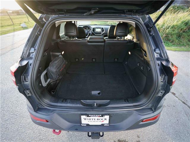 2016 Jeep Cherokee Trailhawk (Stk: 30460) in Surrey - Image 19 of 20 2016 Jeep Cherokee Trailhawk (Stk: 30460) in Surrey - Image 19 of 20