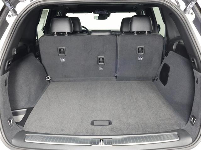 2025 Jeep Grand Cherokee Overland (Stk: 25J250) in Calgary - Image 8 of 20