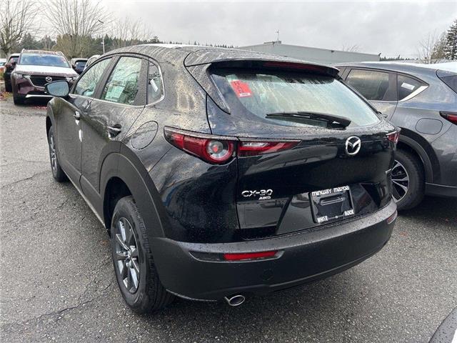 2025 Mazda CX-30 GX (Stk: 870589) in Surrey - Image 3 of 5