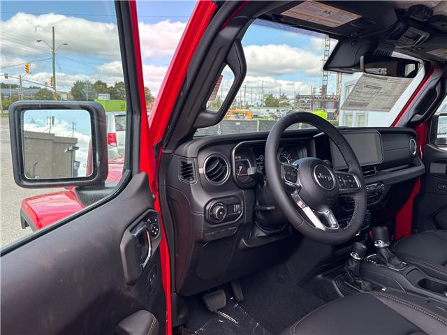 2025 Jeep Wrangler Sahara (Stk: W22898) in Newmarket - Image 9 of 11