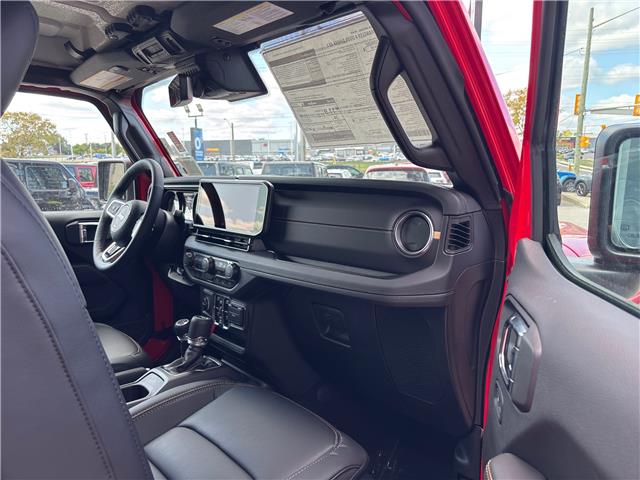 2025 Jeep Wrangler Sahara (Stk: W22898) in Newmarket - Image 10 of 11