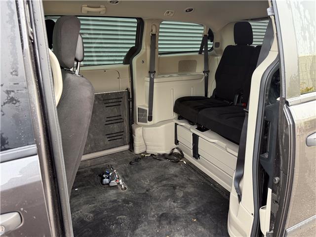 2016 Dodge Grand Caravan SE/SXT (Stk: UM040) in London - Image 9 of 24 2016 Dodge Grand Caravan SE/SXT (Stk: UM040) in London - Image 9 of 24