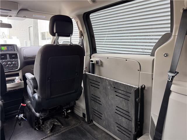 2016 Dodge Grand Caravan SE/SXT (Stk: UM040) in London - Image 13 of 24 2016 Dodge Grand Caravan SE/SXT (Stk: UM040) in London - Image 13 of 24