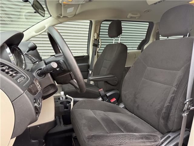 2016 Dodge Grand Caravan SE/SXT (Stk: UM040) in London - Image 7 of 24 2016 Dodge Grand Caravan SE/SXT (Stk: UM040) in London - Image 7 of 24